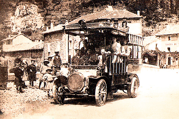Histoire des transports collectifs en Ardèche